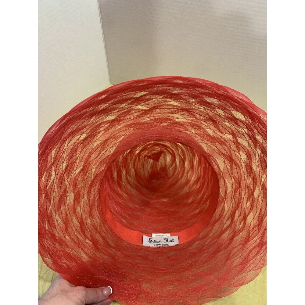Swan Hat New York Red Packable Ribbon Accent Hat~Vintage~One Size